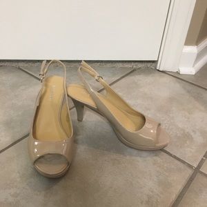 Nude Nine West peep toe sling back heels size 7